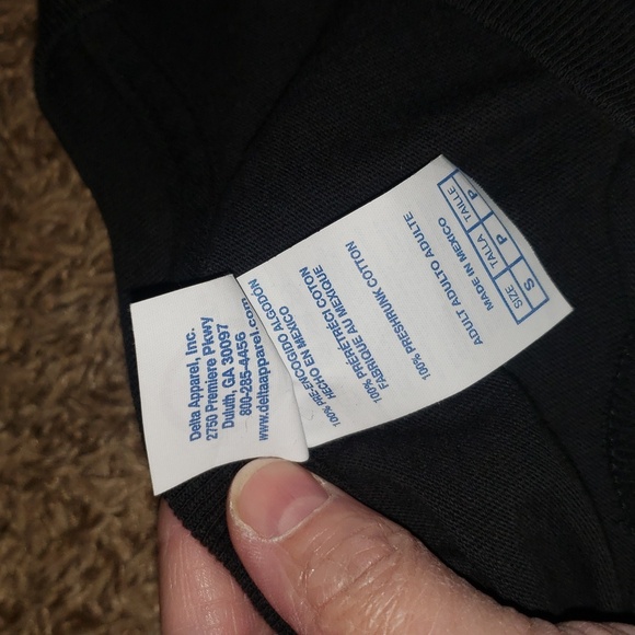 Mens Black Small Tuxedo Kiss T-Shirt Short Sleeved Tux Print Tee Shirt new - Picture 6 of 9